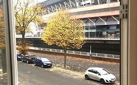 1 Fitzhamon Embankment Apartments Opposite Principality Stadium - Long Stay Offer