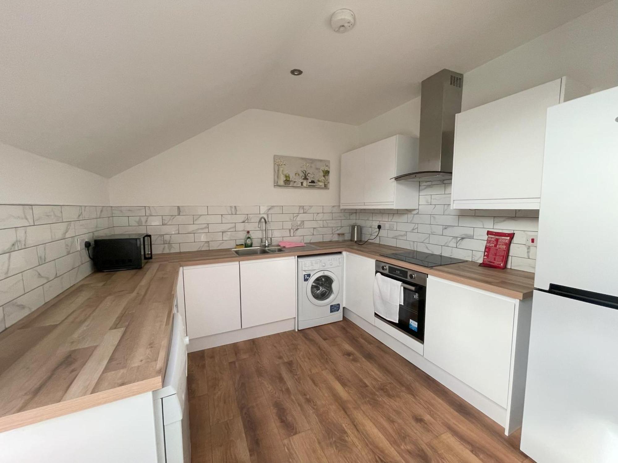 1 Fitzhamon Embankment Apartments Opposite Principality Stadium - Long Stay Offer Cardiff Extérieur photo