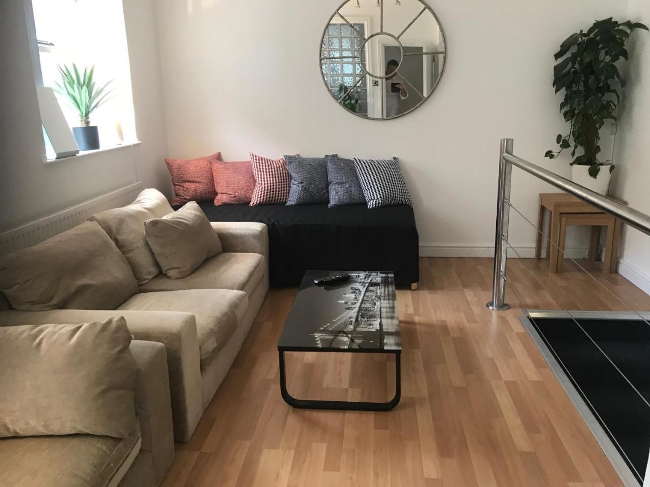 1 Fitzhamon Embankment Apartments Opposite Principality Stadium - Long Stay Offer Cardiff Extérieur photo