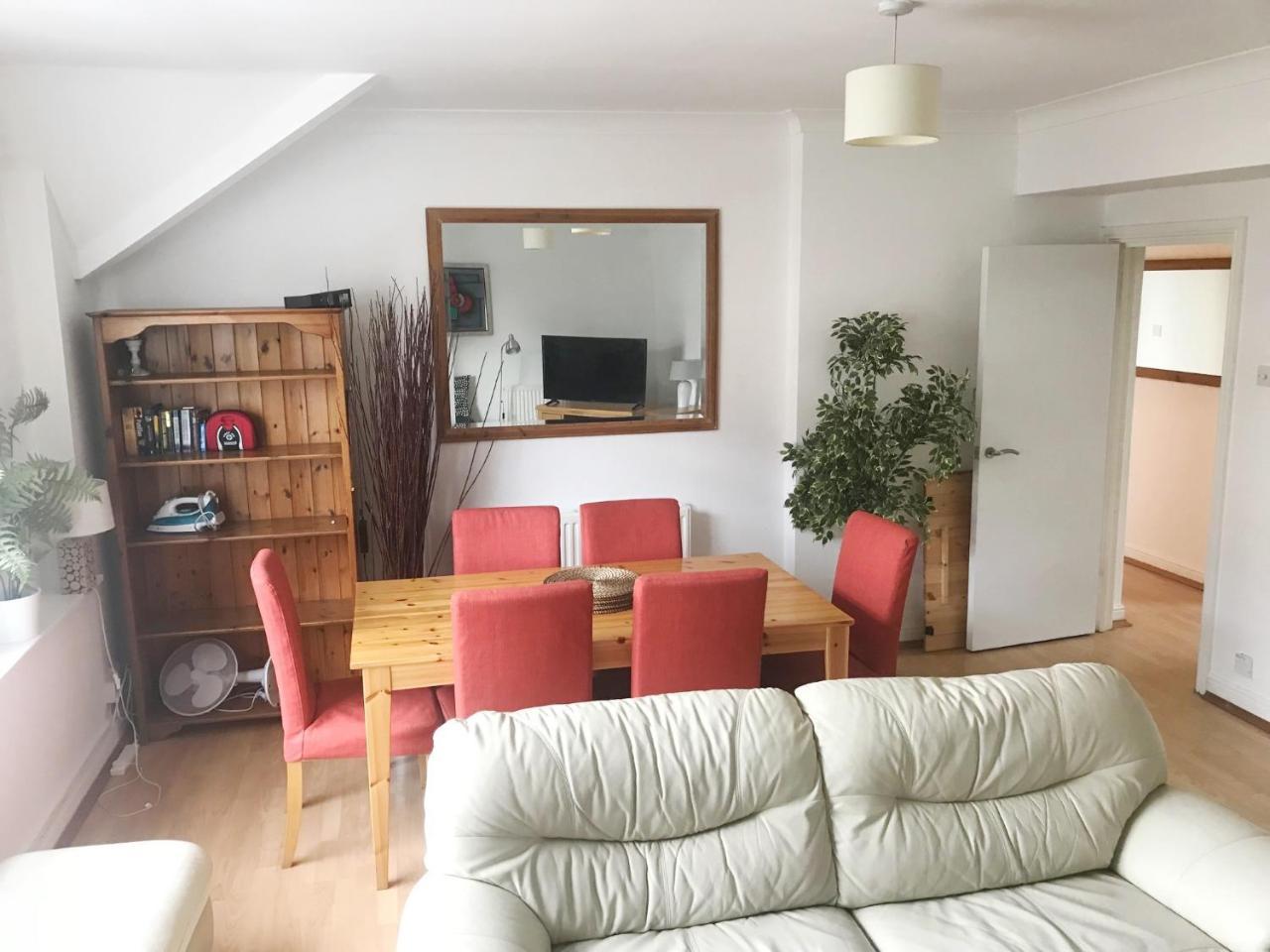 1 Fitzhamon Embankment Apartments Opposite Principality Stadium - Long Stay Offer Cardiff Extérieur photo