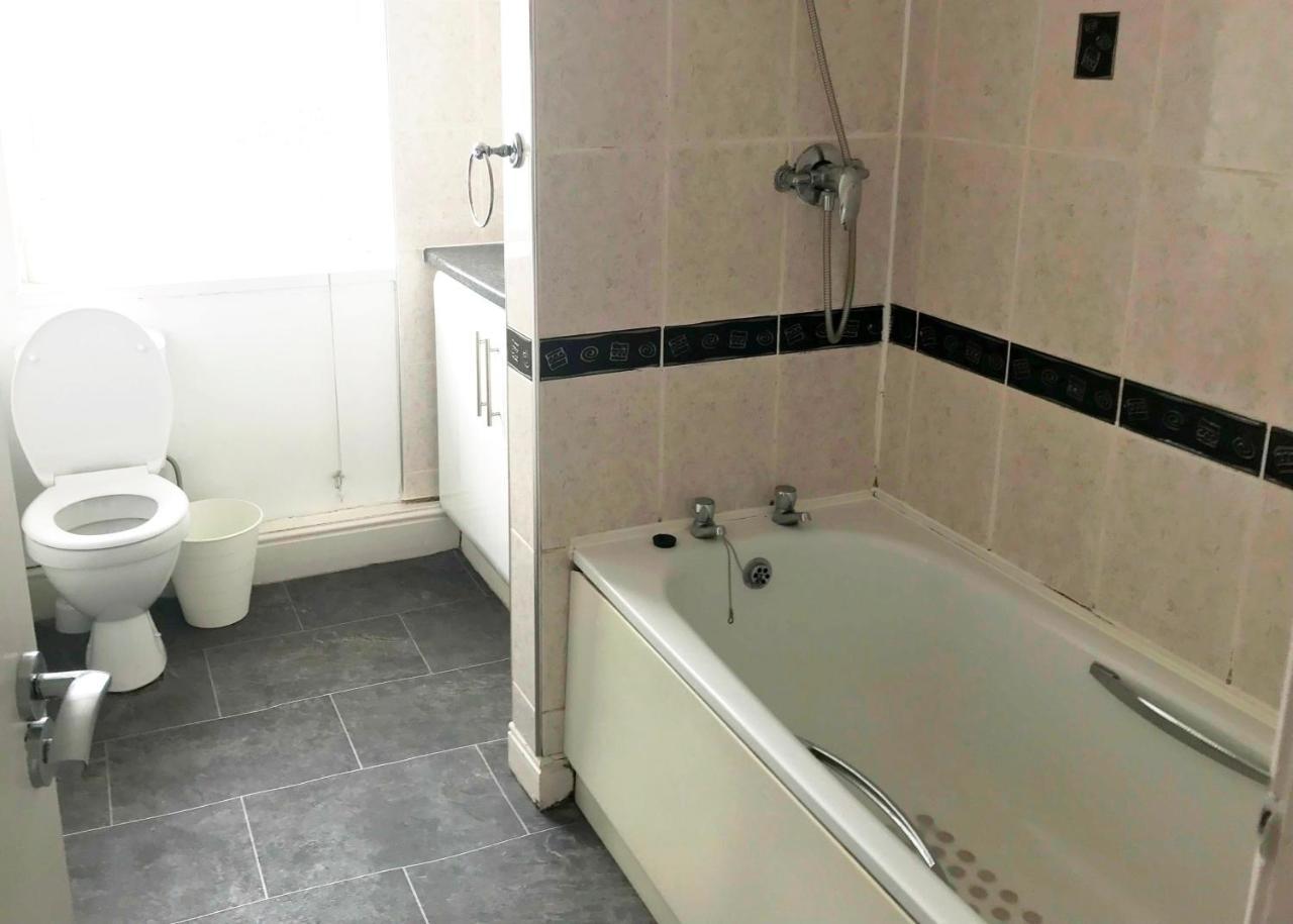 1 Fitzhamon Embankment Apartments Opposite Principality Stadium - Long Stay Offer Cardiff Extérieur photo