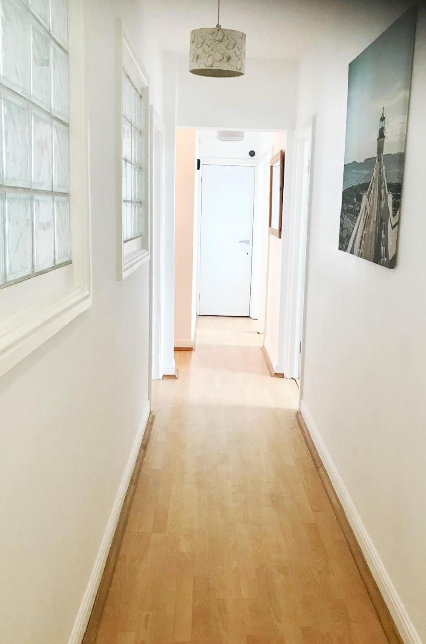 1 Fitzhamon Embankment Apartments Opposite Principality Stadium - Long Stay Offer Cardiff Extérieur photo